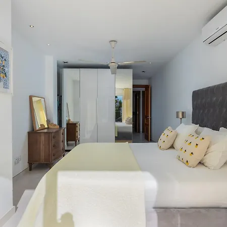 Apartmán Beautiful 3br With Garden & Pool Access Estepona