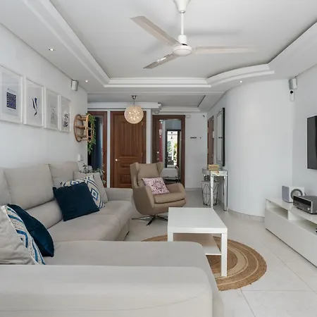 Apartment Cozy 3-bedroom Ground Floor With Large Garden Estepona