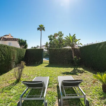 Cozy 3-bedroom Ground Floor With Large Garden Apartment Estepona